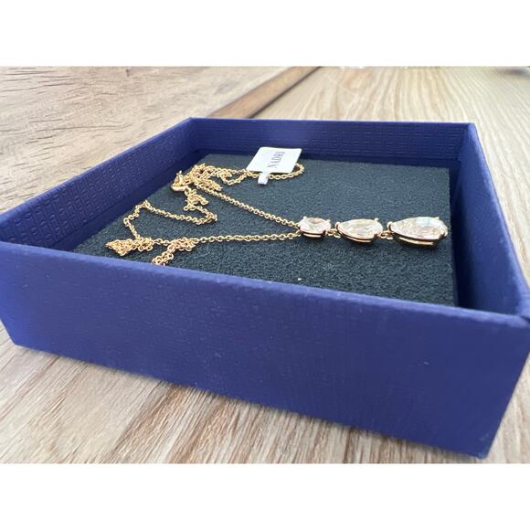 Nadri 3 Gem CZ Cubic Zirconia Pear shaped Pendant, Yellow Gold Plated - Picture 2 of 6